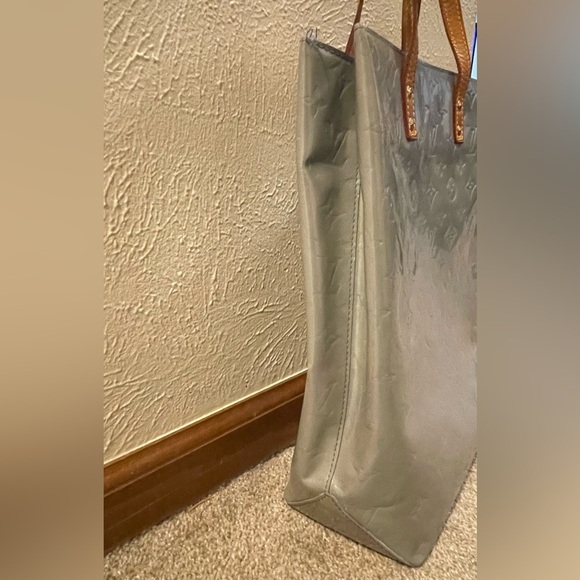 Louis Vuitton Monogram Vernis Reade MM Handbag - Picture 7 of 14